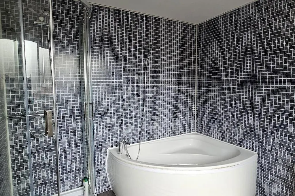 Casa de Férias Stylish 2 Bed Room Terrace House Belfast